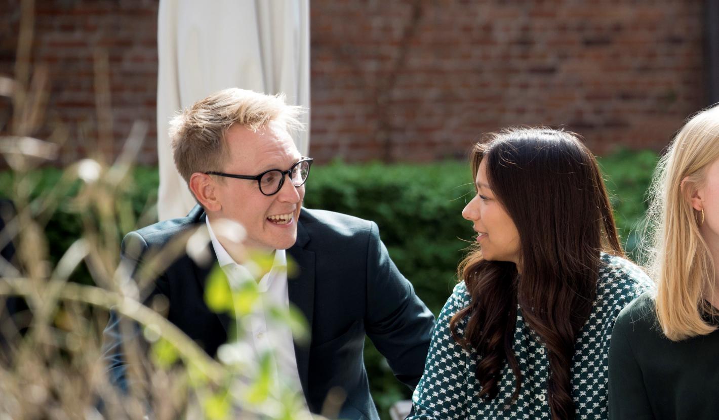 Jonas and Alexandra in the garden of Bruun & Hjejle